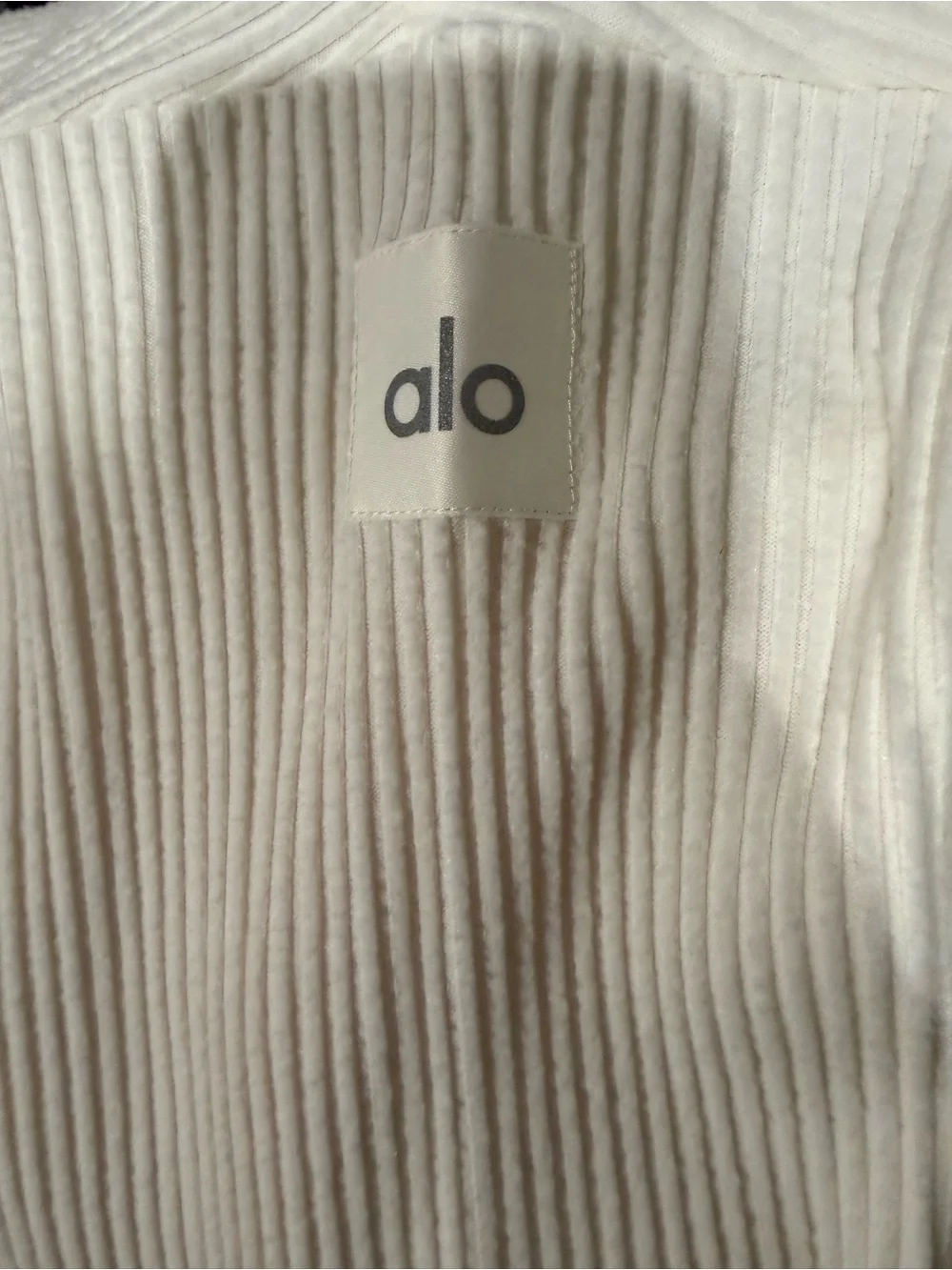 ALO Women's Cream Ribbed Cropped Hoodie